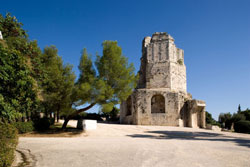 La tour Magne